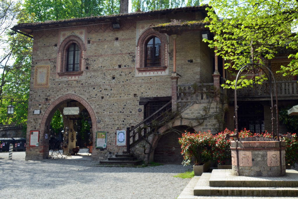 Italy: Grazzano Visconti