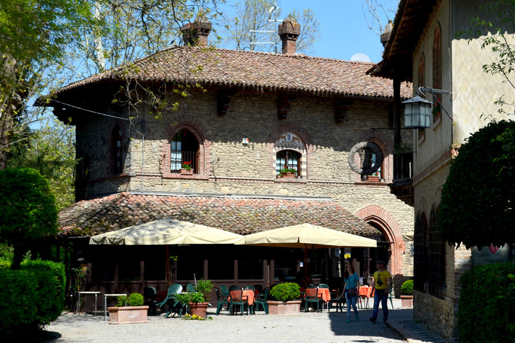 Italy: Grazzano Visconti