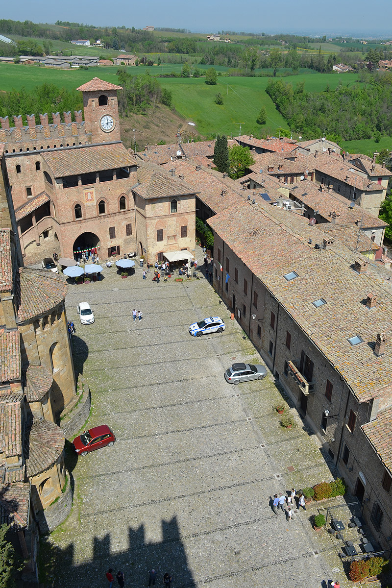 Italy: Castell'Arquato