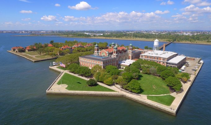 guided tour ellis island